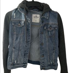 women’s small jean jacket w/ sweatshirt material sleeves